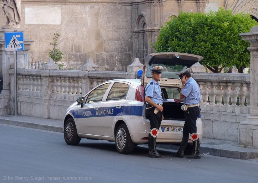 Polizei auf Sizilien