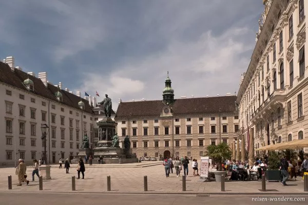 Platz in der Hofburg in Wien
