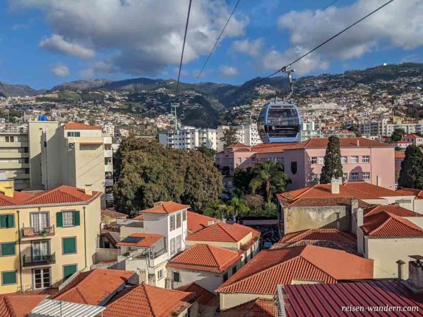 Seilbahn über der Altstadt von Funchal