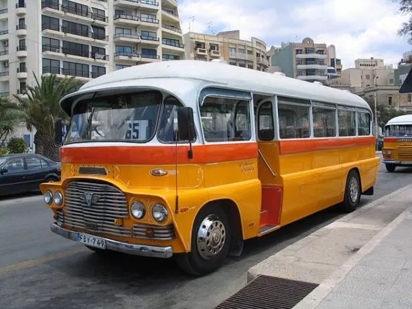 Bus auf Malta in 2005